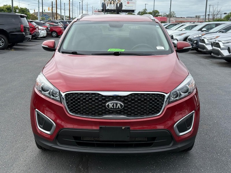 Kia Sorento Vehicle Image 09