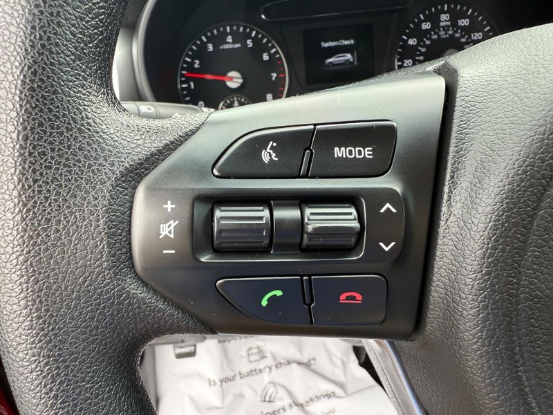 Kia Sorento Vehicle Image 13
