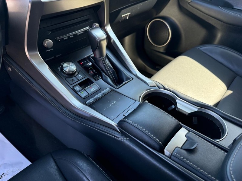 Lexus NX Vehicle Image 21