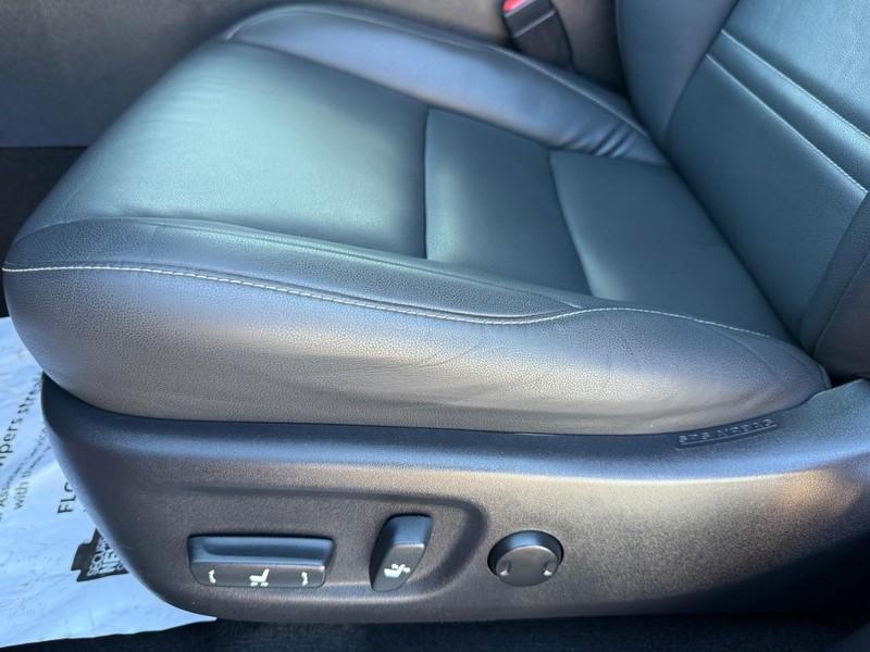 Lexus NX Vehicle Image 26