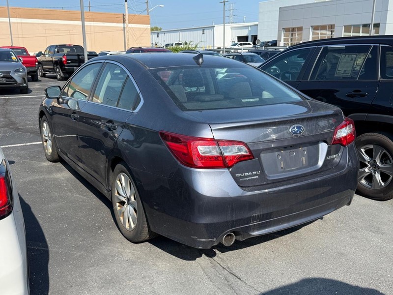 Subaru Legacy Vehicle Image 03