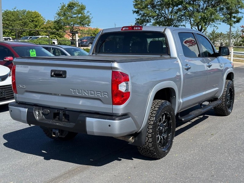 Toyota Tundra 4WD Vehicle Image 03