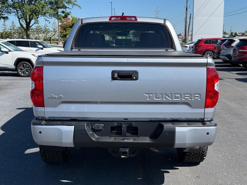 Toyota Tundra 4WD Vehicle Image 04