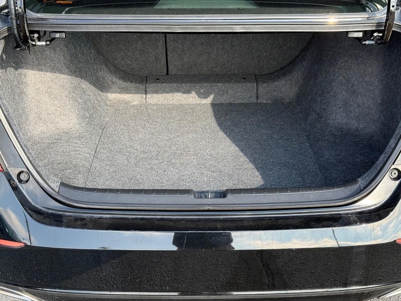 Honda Accord Sedan Vehicle Image 07