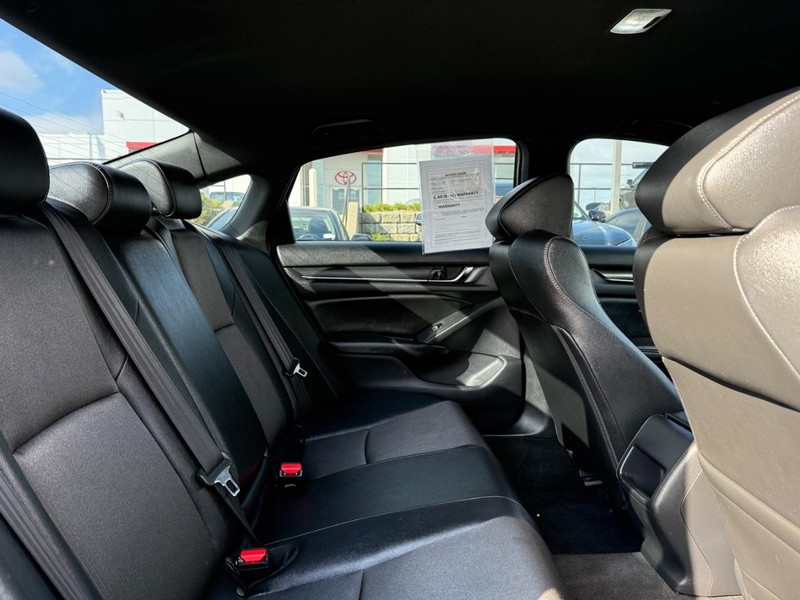 Honda Accord Sedan Vehicle Image 10