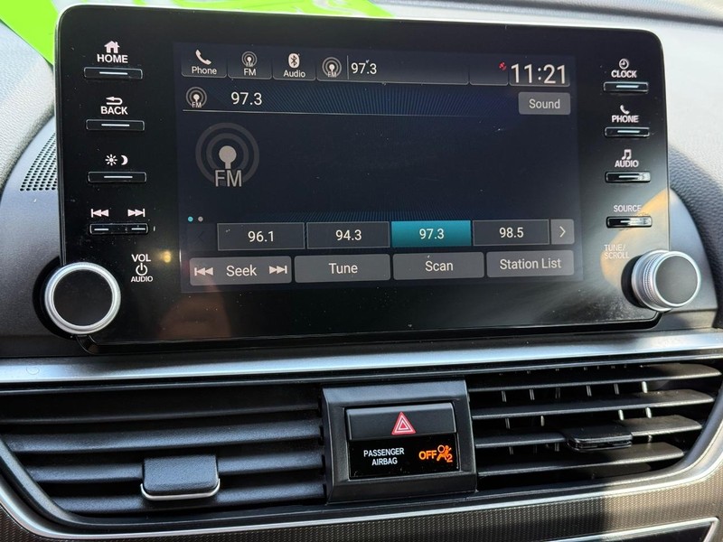 Honda Accord Sedan Vehicle Image 16