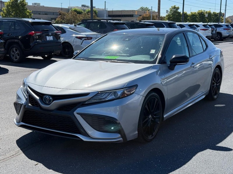 Toyota Camry Hybrid Vehicle Image 08