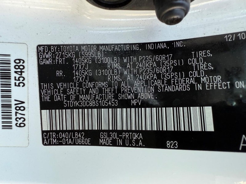 Toyota Sienna Vehicle Image 28