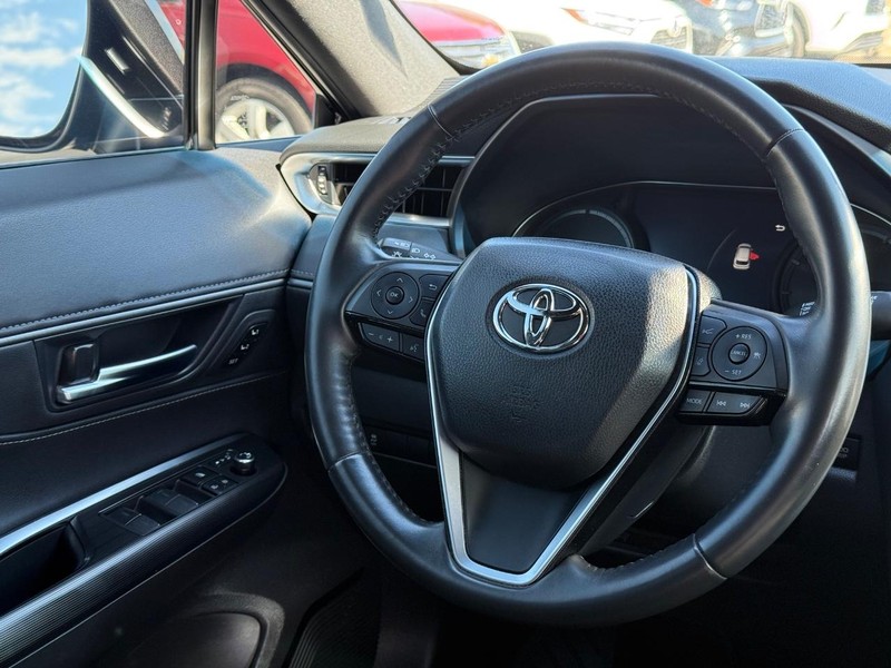 Toyota Venza Vehicle Image 13