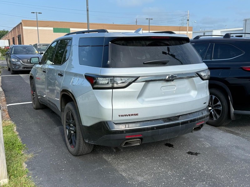 Chevrolet Traverse Vehicle Image 03