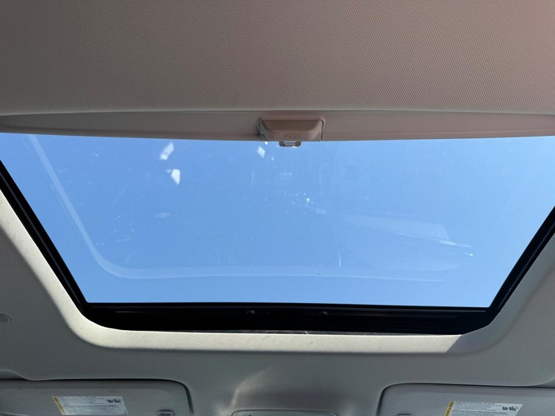 Chevrolet Traverse Vehicle Image 13