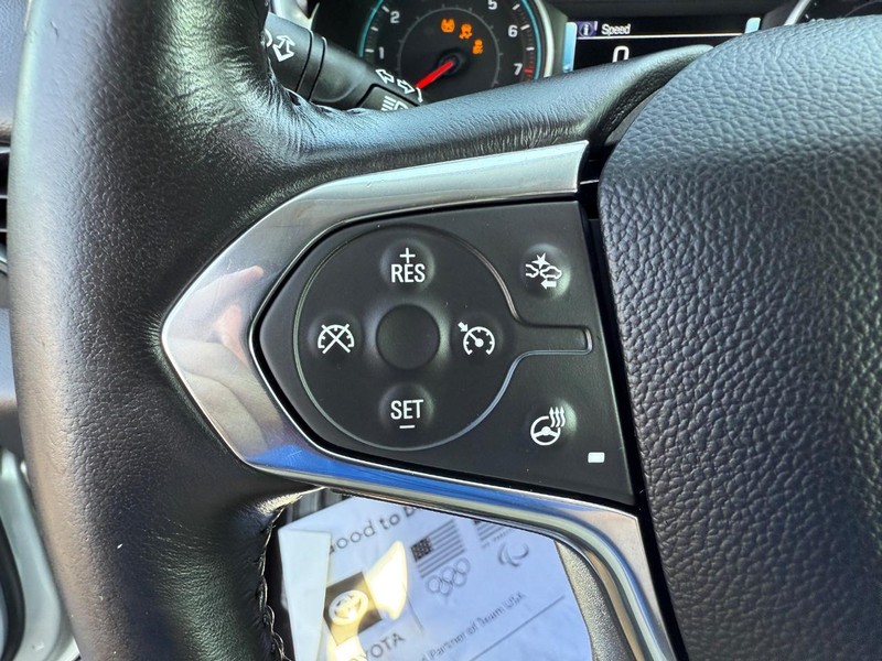 Chevrolet Traverse Vehicle Image 16