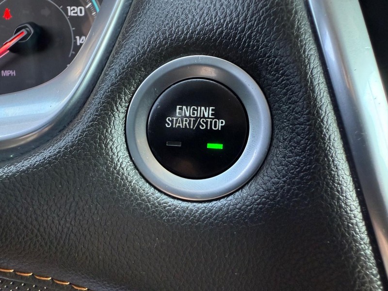 Chevrolet Traverse Vehicle Image 18