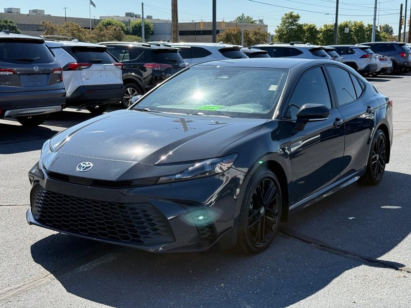 Toyota Camry Vehicle Image 08