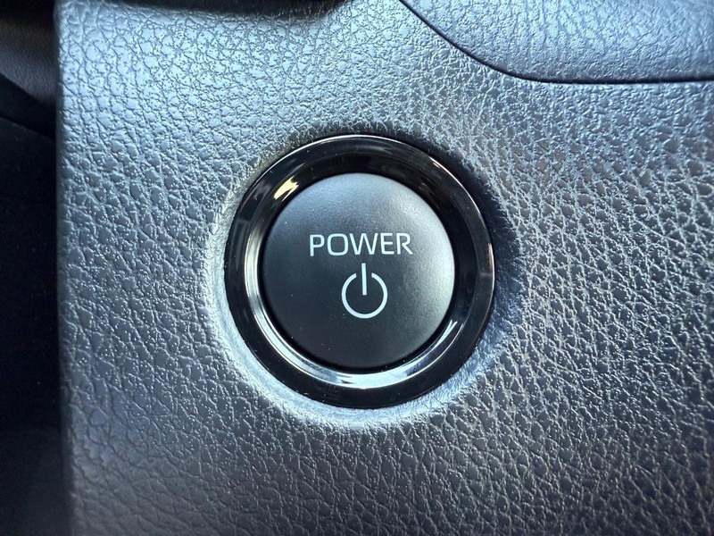 Toyota Camry Vehicle Image 15