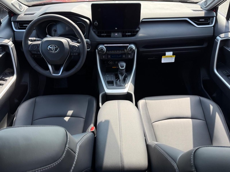 Toyota RAV4 Vehicle Image 06