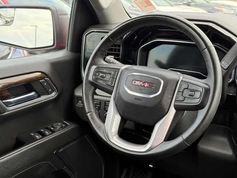 GMC Sierra 1500 Vehicle Image 12