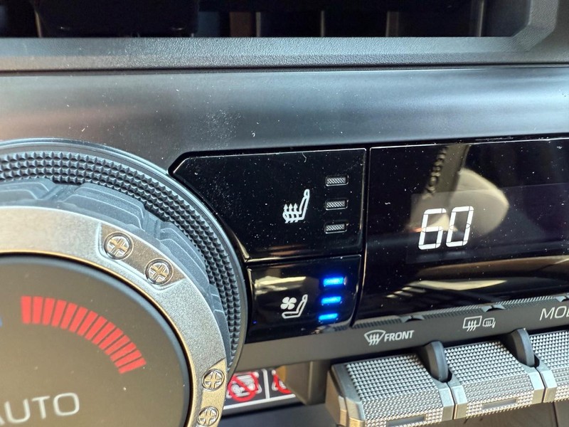 Toyota 4Runner Vehicle Image 11