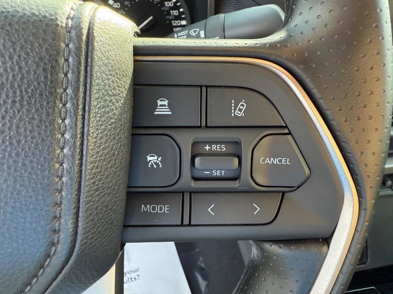 Toyota Tundra 4WD Vehicle Image 08