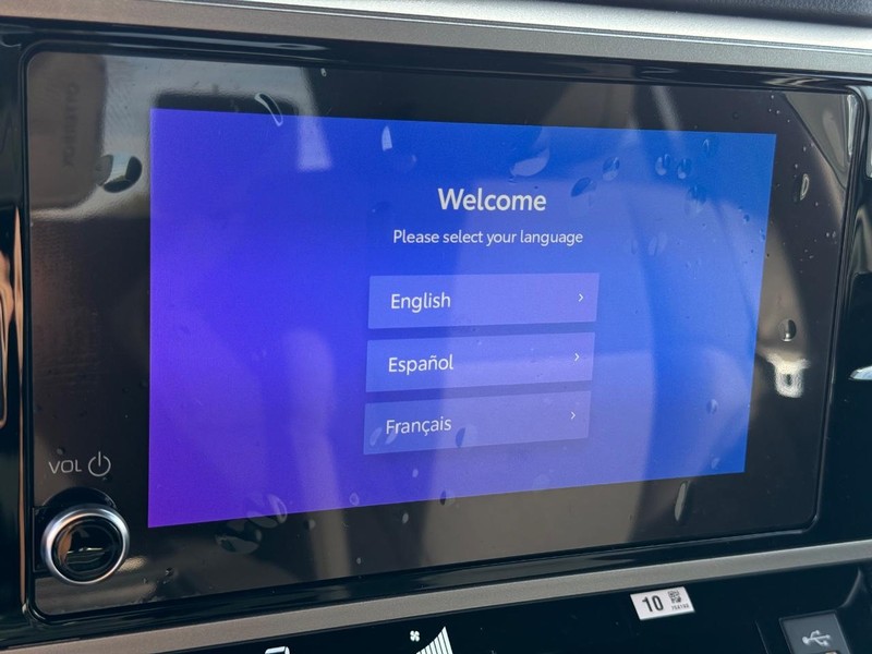 Toyota Tundra 4WD Vehicle Image 10