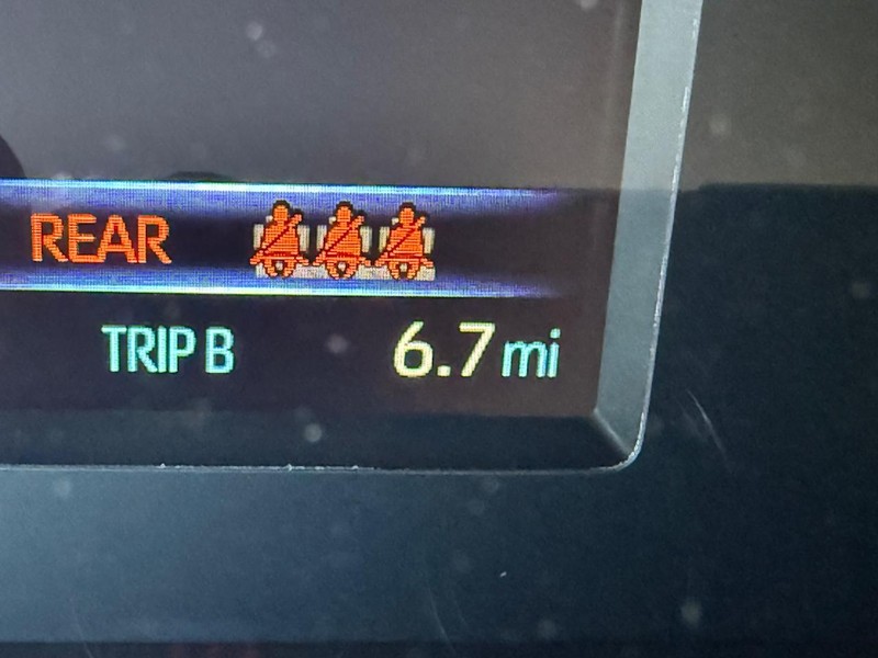 Toyota Tundra 4WD Vehicle Image 16