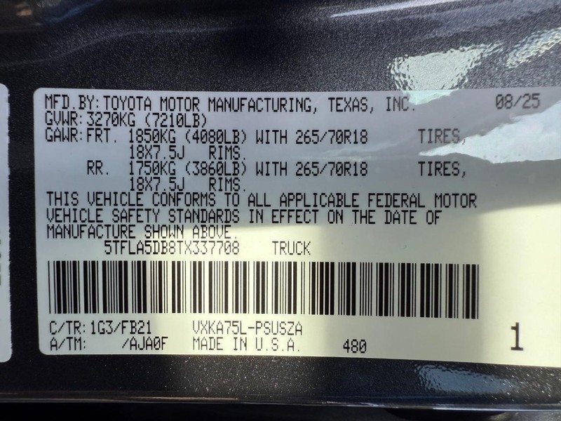 Toyota Tundra 4WD Vehicle Image 19