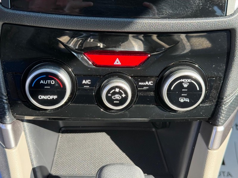 Subaru Forester Vehicle Image 21