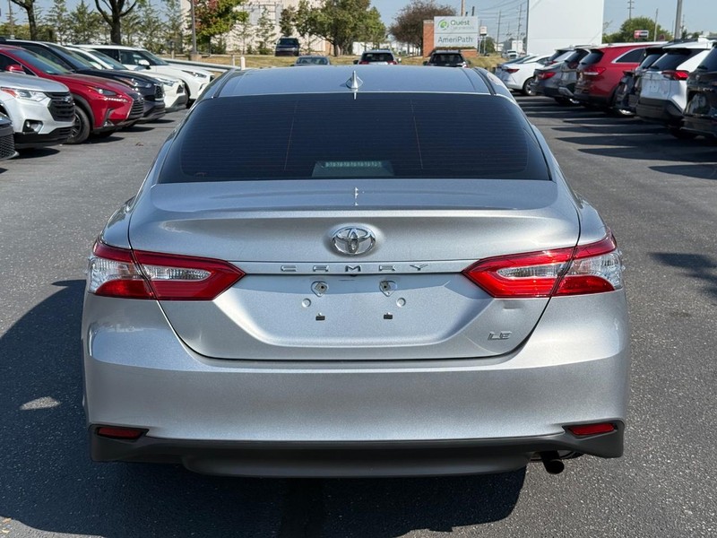 Toyota Camry Vehicle Image 04