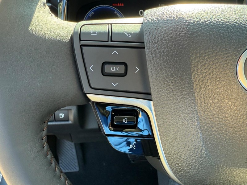 Toyota Camry Vehicle Image 08