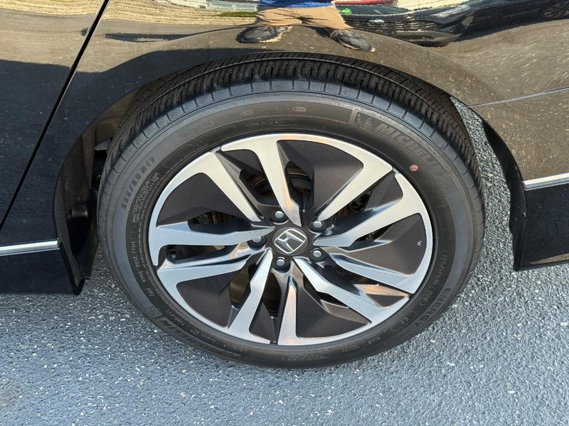 Honda Accord Hybrid Vehicle Image 06