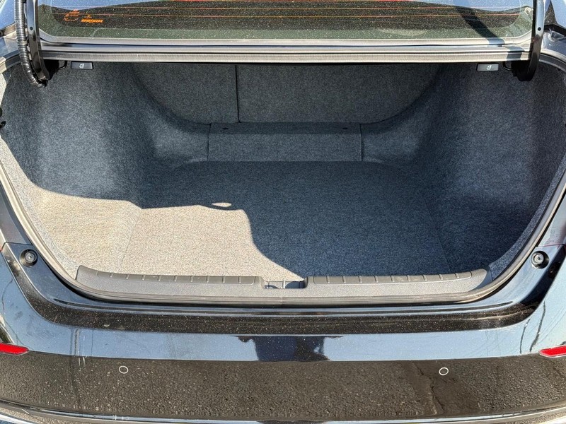 Honda Accord Hybrid Vehicle Image 07