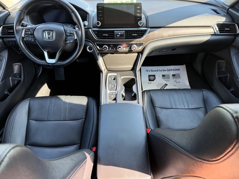 Honda Accord Hybrid Vehicle Image 12