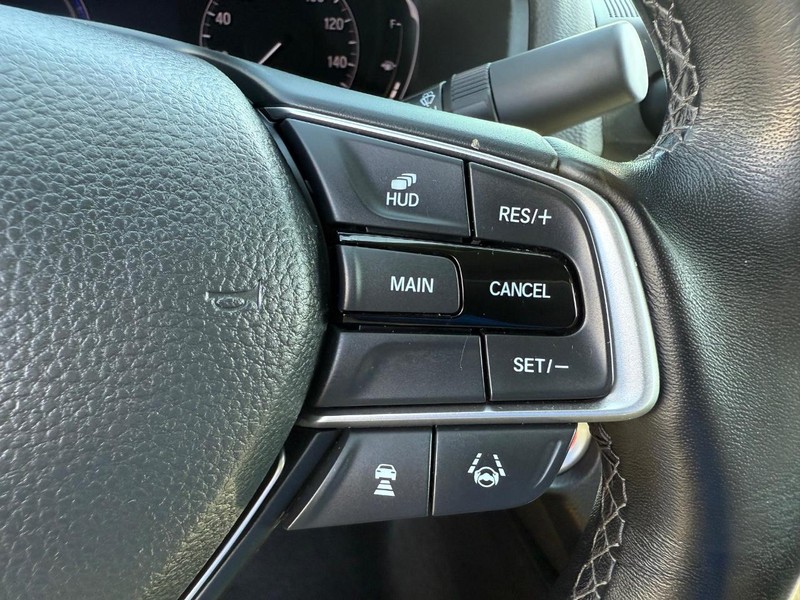Honda Accord Hybrid Vehicle Image 15