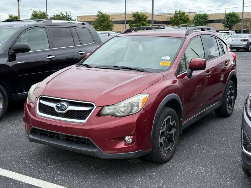 Subaru XV Crosstrek Vehicle Image 02