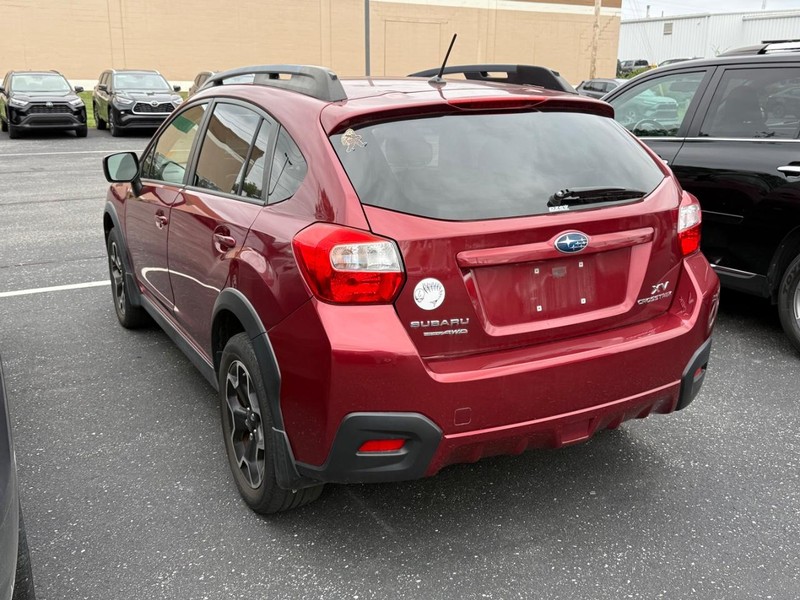 Subaru XV Crosstrek Vehicle Image 03