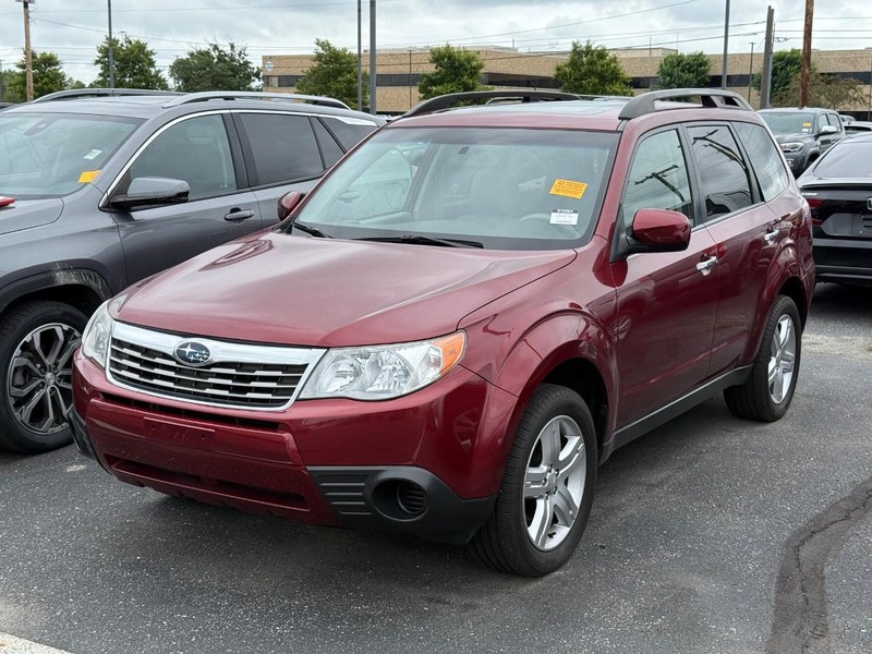 Subaru Forester Vehicle Image 02