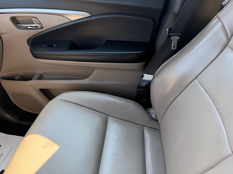 Honda Pilot Vehicle Image 24