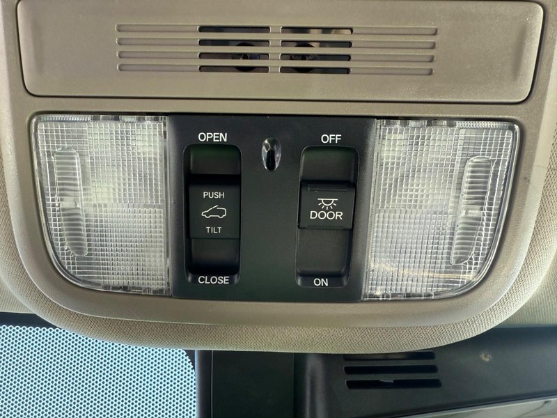 Honda Pilot Vehicle Image 25
