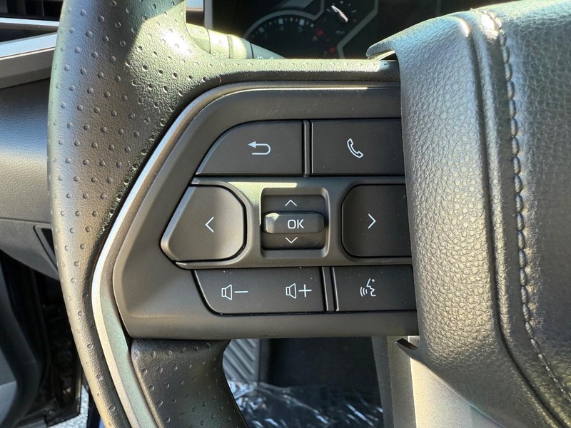 Toyota Tundra 4WD Vehicle Image 07