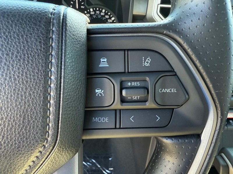 Toyota Tundra 4WD Vehicle Image 08