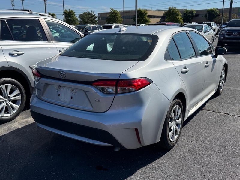 Toyota Corolla Vehicle Image 04