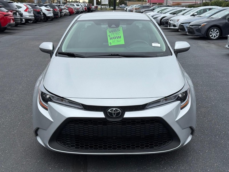 Toyota Corolla Vehicle Image 09