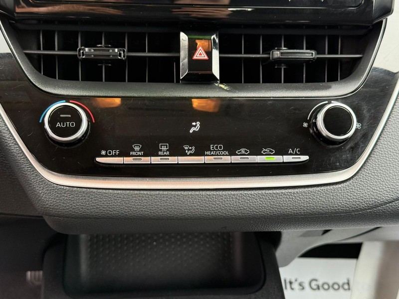 Toyota Corolla Vehicle Image 17