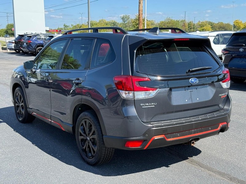 Subaru Forester Vehicle Image 05