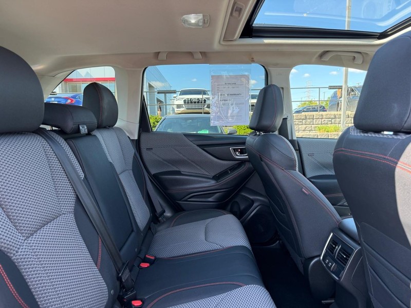 Subaru Forester Vehicle Image 11