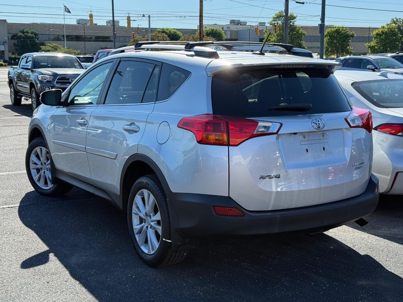 Toyota RAV4 Vehicle Image 03