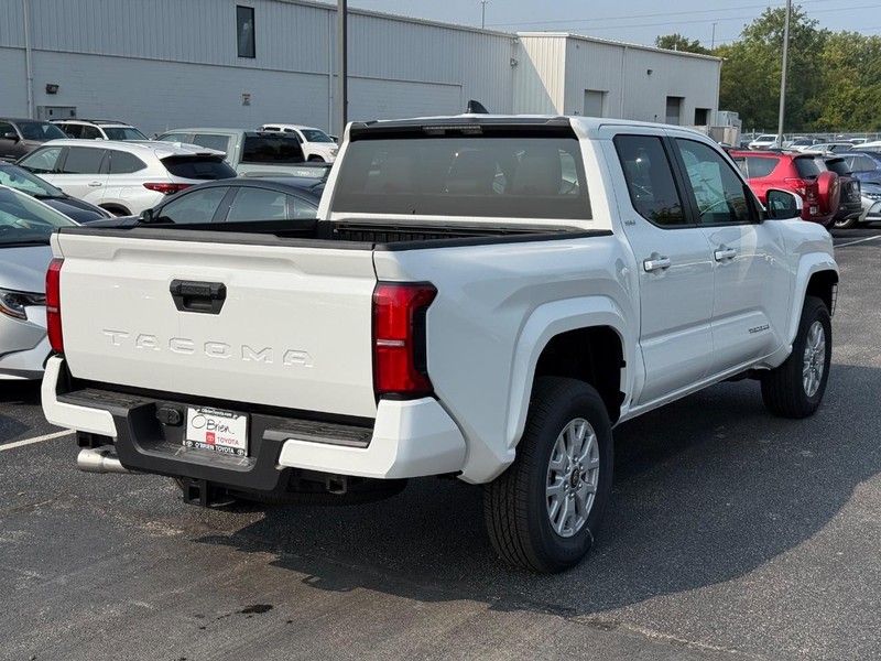Toyota Tacoma 2WD Vehicle Image 03