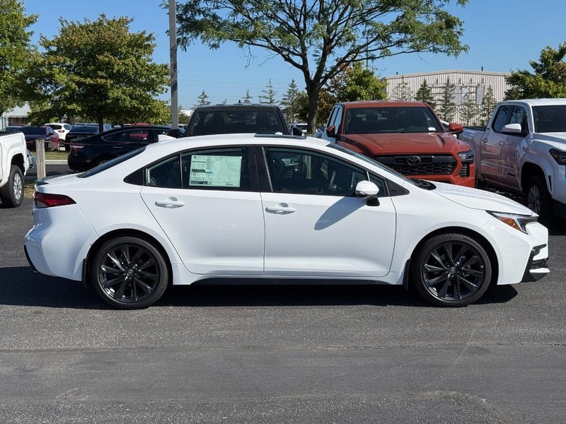 Toyota Corolla Vehicle Image 02
