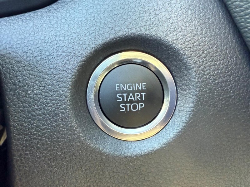 Toyota Corolla Vehicle Image 10