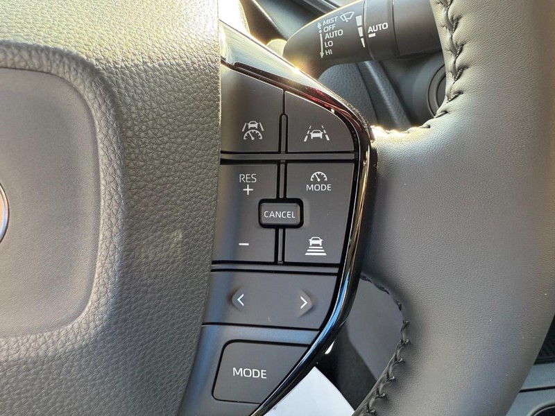 Toyota Prius Vehicle Image 08